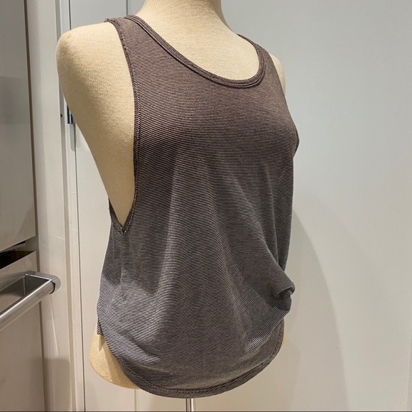 Blanc de blanc Ombré Tank - Picture 3 of 11